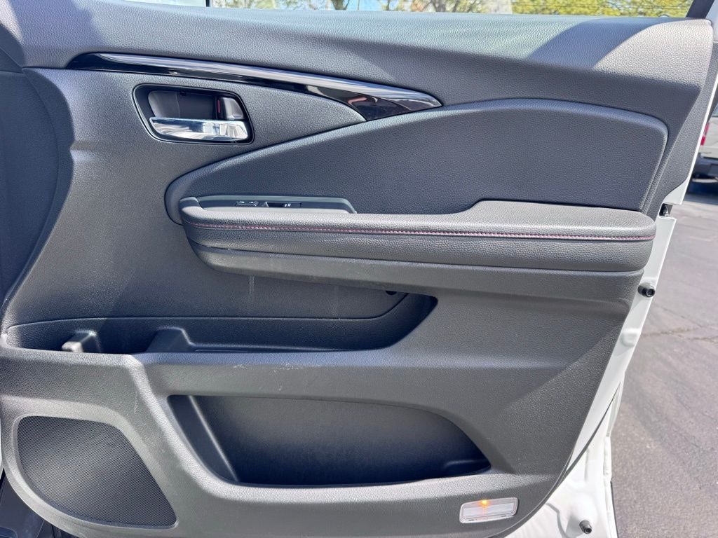 2022 Honda Pilot Black Edition