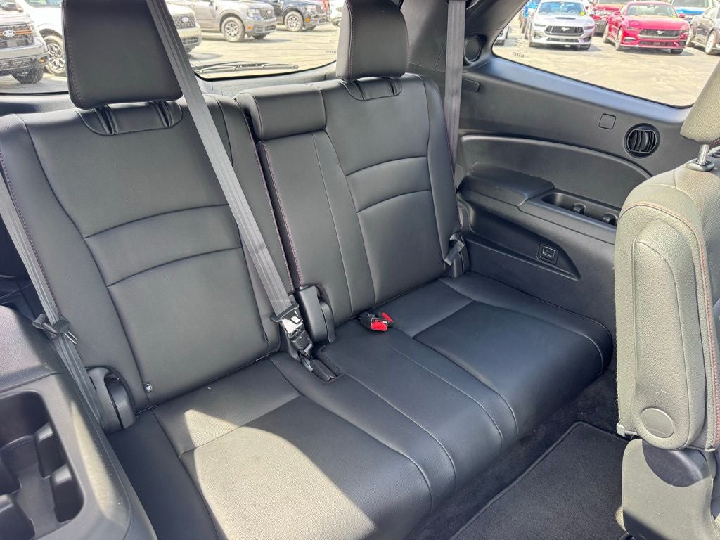 2022 Honda Pilot Black Edition