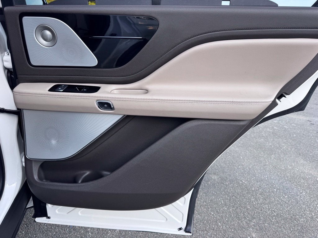 2022 Lincoln Aviator Reserve Premium