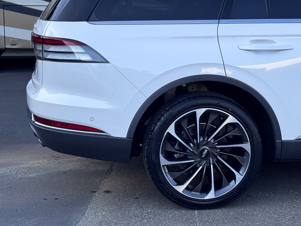 2022 Lincoln Aviator Reserve Premium