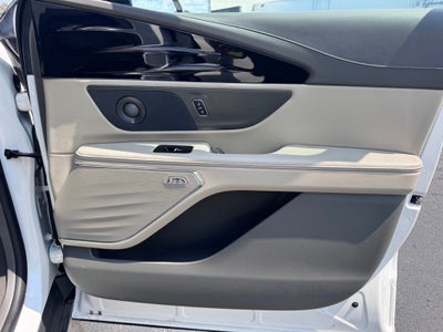 2025 Lincoln Nautilus Reserve