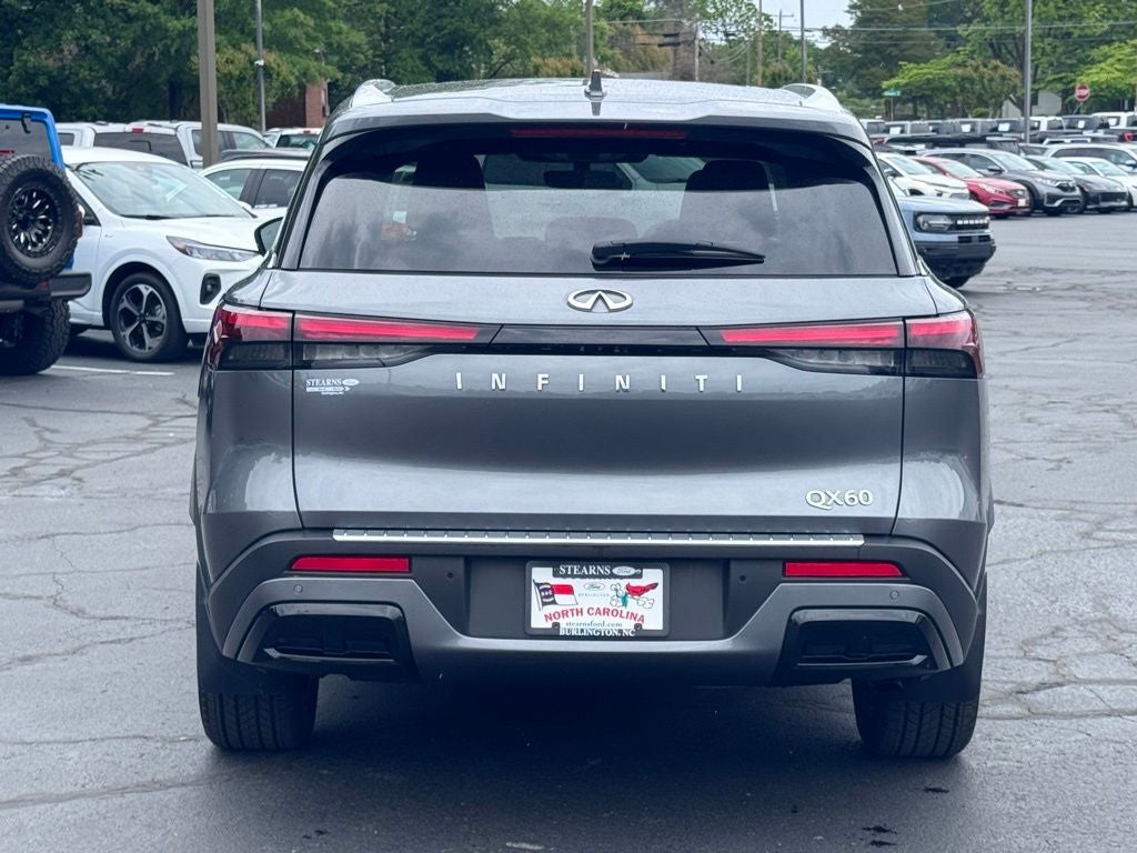2023 INFINITI QX60 LUXE