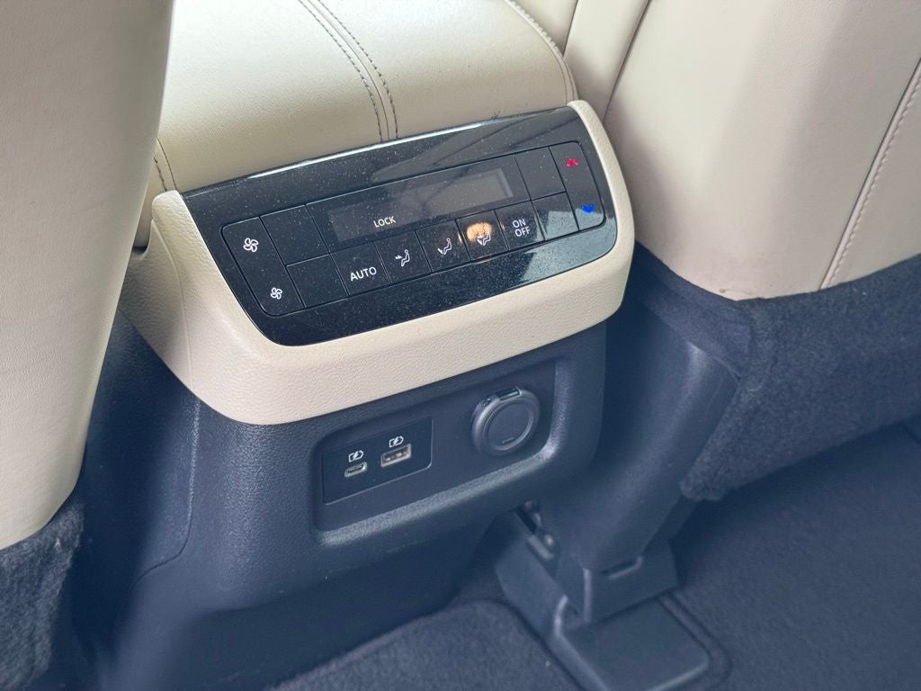 2023 INFINITI QX60 LUXE