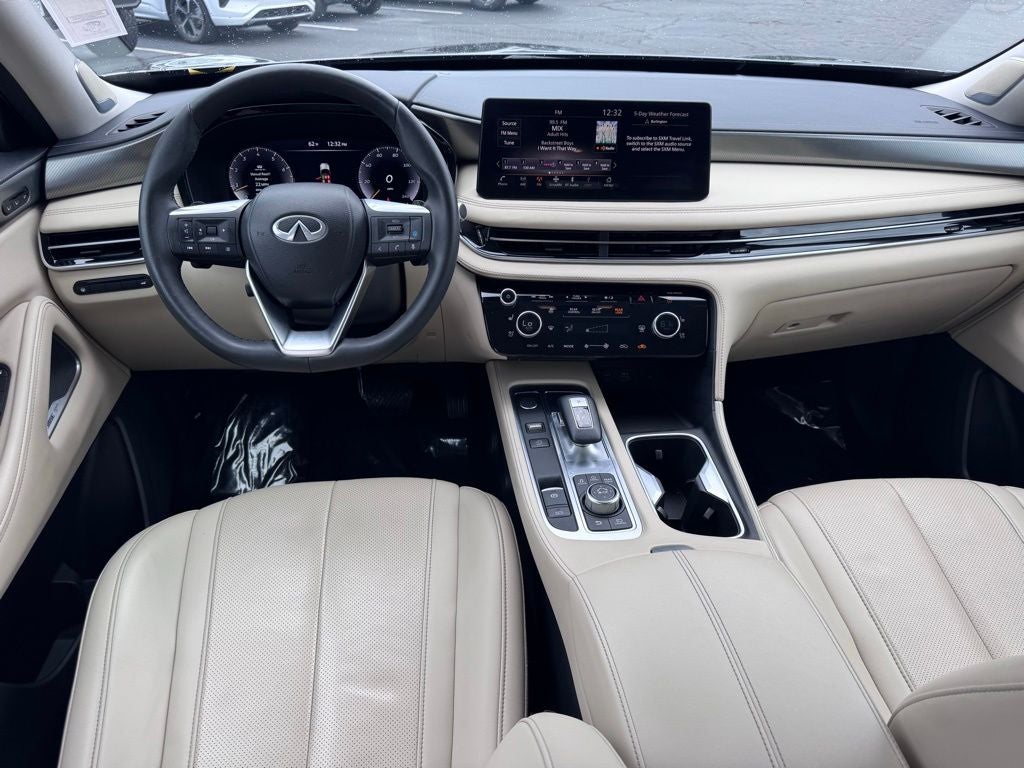 2023 INFINITI QX60 LUXE