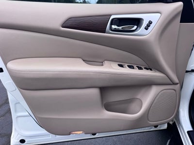 2018 Nissan Pathfinder Platinum