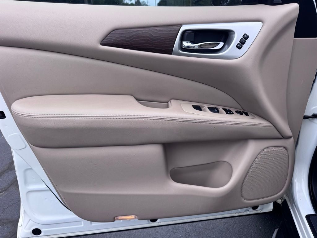2018 Nissan Pathfinder Platinum