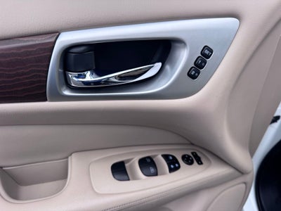 2018 Nissan Pathfinder Platinum