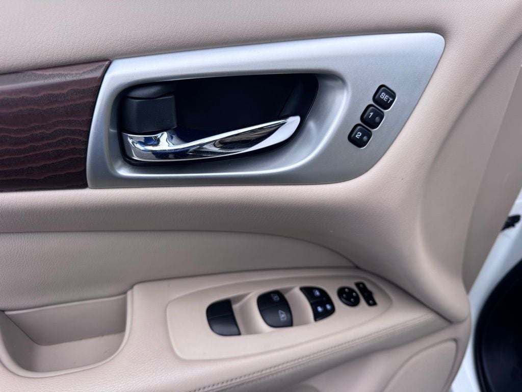 2018 Nissan Pathfinder Platinum
