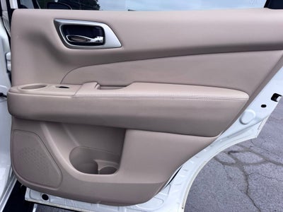 2018 Nissan Pathfinder Platinum
