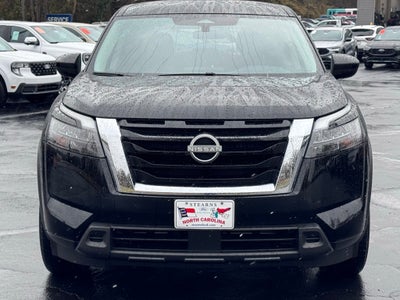2025 Nissan Pathfinder S
