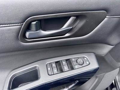 2025 Nissan Pathfinder S