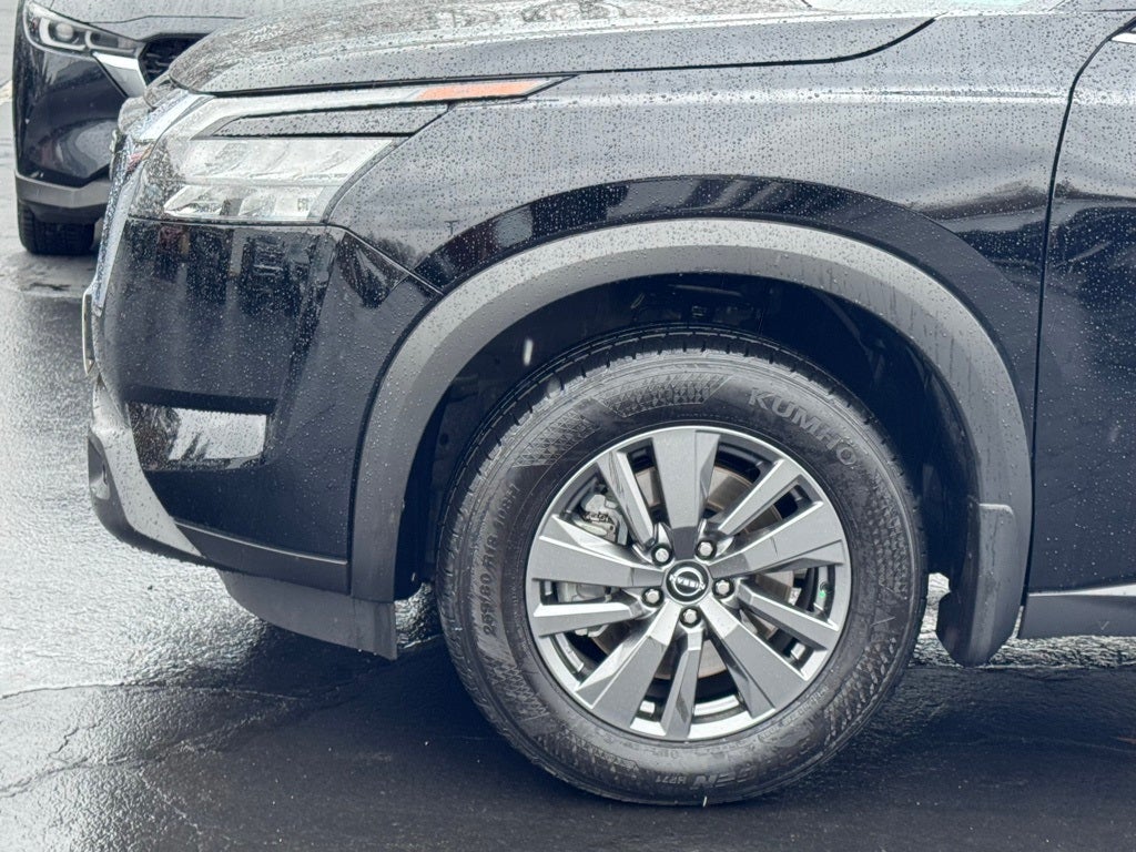 2025 Nissan Pathfinder S