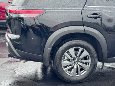 2025 Nissan Pathfinder S