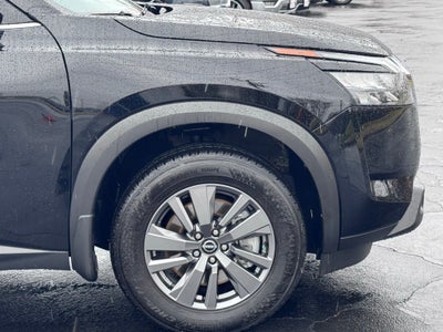 2025 Nissan Pathfinder S