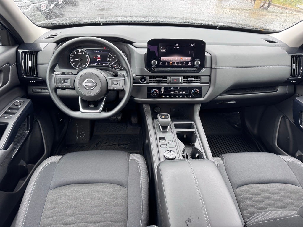 2025 Nissan Pathfinder S