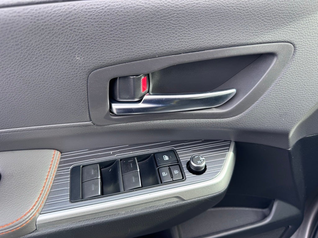 2022 Toyota Sienna XSE 7 Passenger