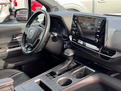 2022 Toyota Sienna XSE 7 Passenger
