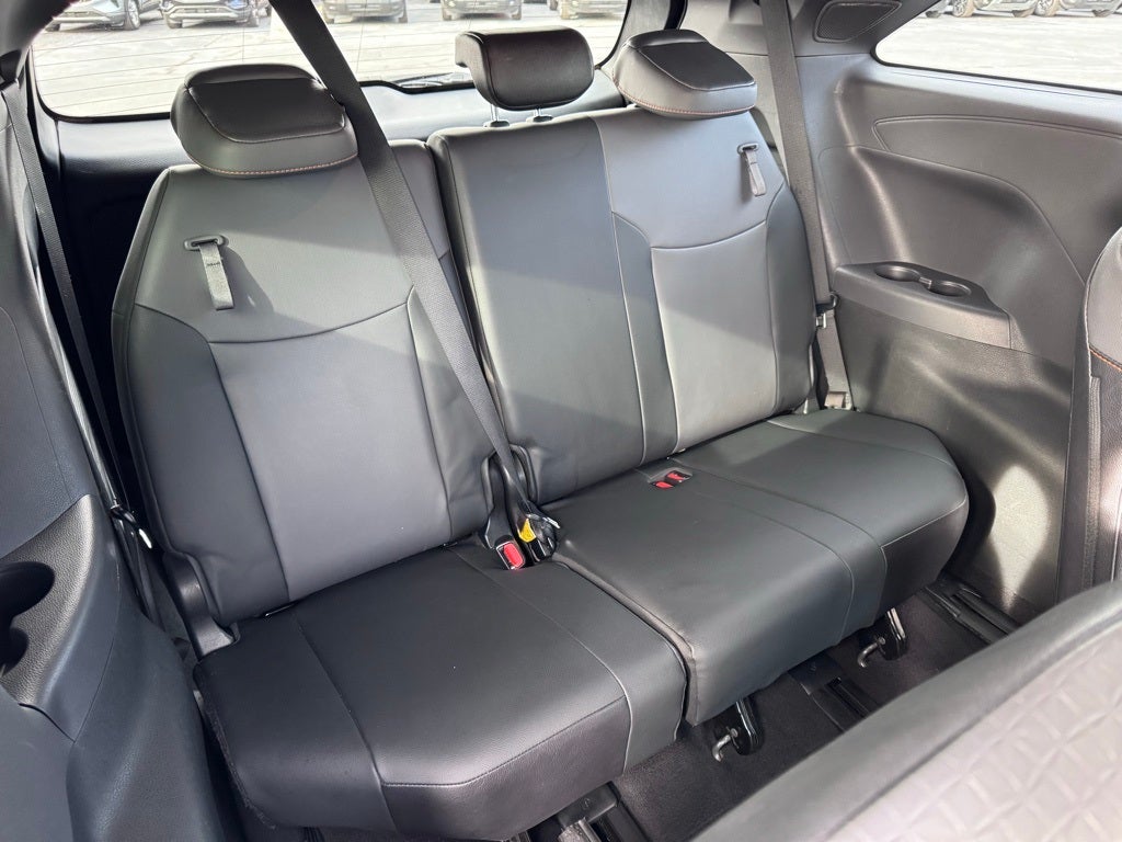 2022 Toyota Sienna XSE 7 Passenger