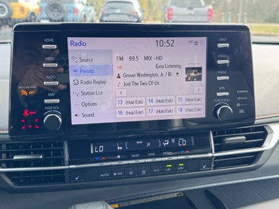 2022 Toyota Sienna XSE 7 Passenger