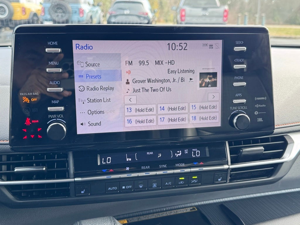 2022 Toyota Sienna XSE 7 Passenger