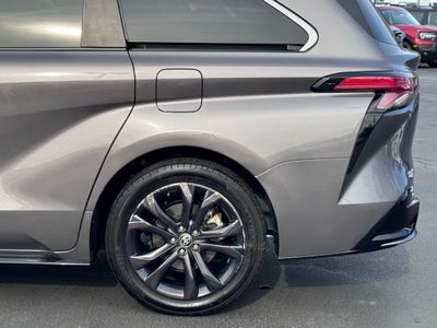 2022 Toyota Sienna XSE 7 Passenger