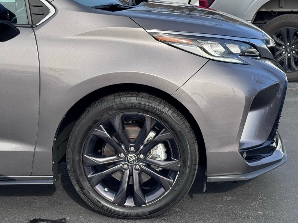 2022 Toyota Sienna XSE 7 Passenger