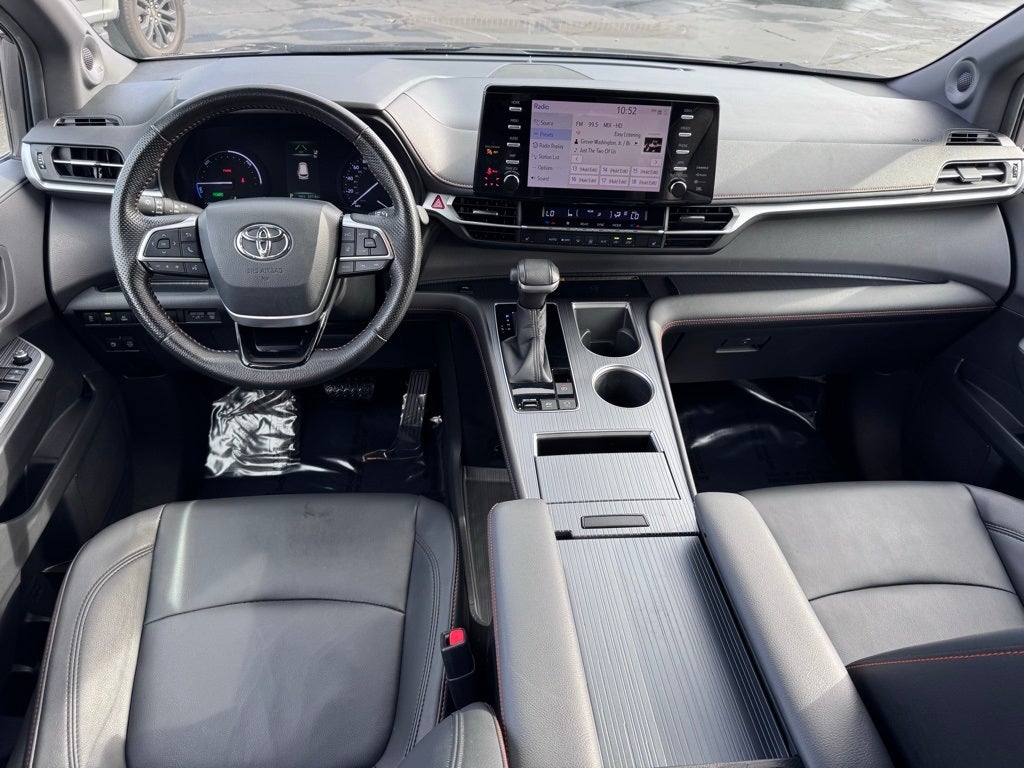 2022 Toyota Sienna XSE 7 Passenger