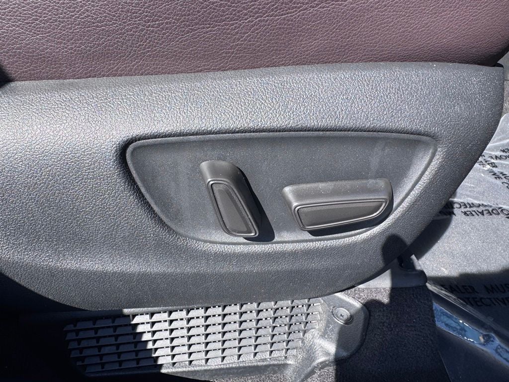 2023 Toyota Sienna Platinum 7 Passenger