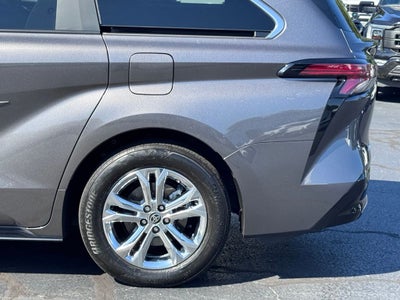 2023 Toyota Sienna Platinum 7 Passenger