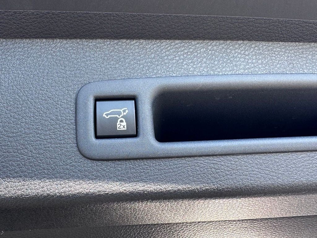 2023 Toyota Sienna Platinum 7 Passenger