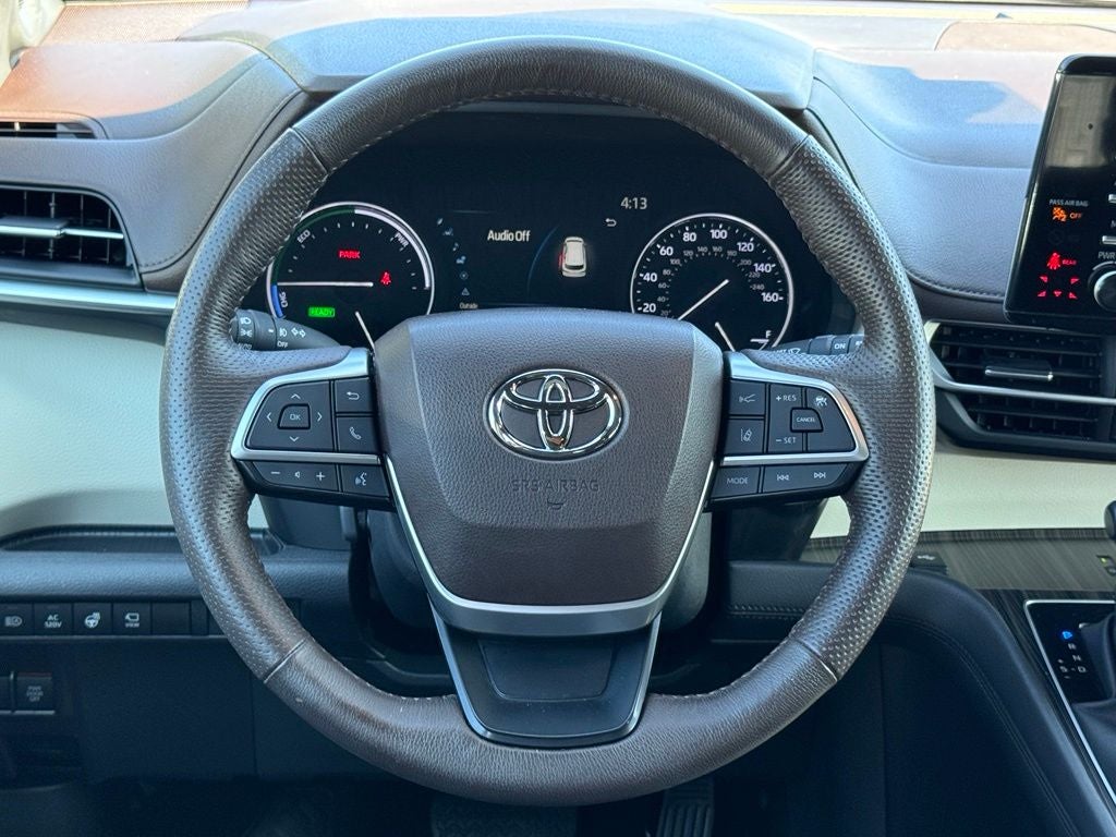 2023 Toyota Sienna Platinum 7 Passenger