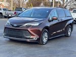 2021 Toyota Sienna XLE 8 Passenger