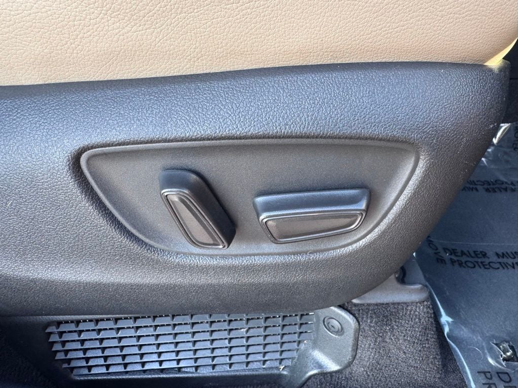 2021 Toyota Sienna XLE 8 Passenger