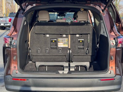 2021 Toyota Sienna XLE 8 Passenger