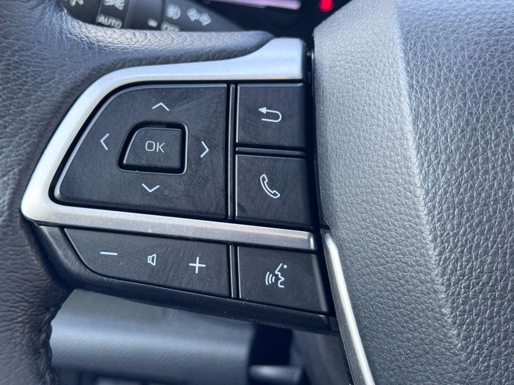 2021 Toyota Sienna XLE 8 Passenger