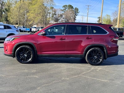 2019 Toyota Highlander SE