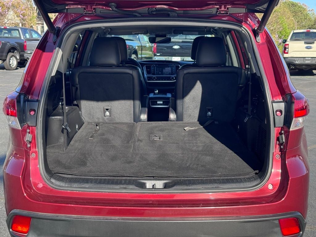 2019 Toyota Highlander SE