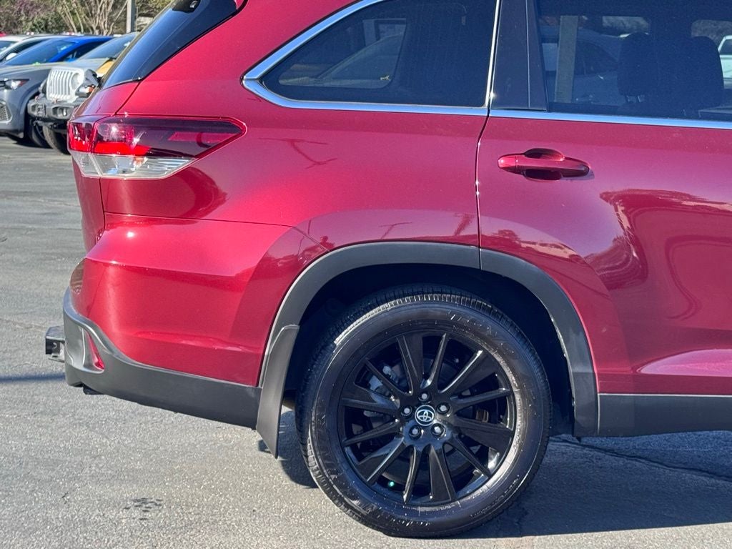 2019 Toyota Highlander SE