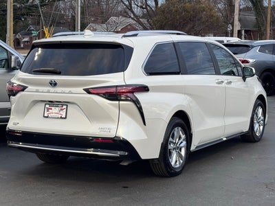 2024 Toyota Sienna Limited 7 Passenger