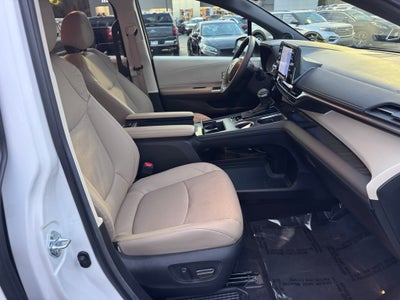 2024 Toyota Sienna Limited 7 Passenger