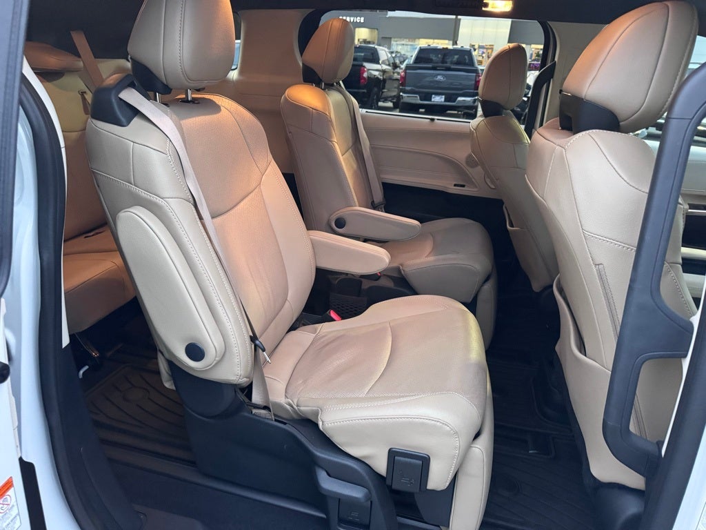 2024 Toyota Sienna Limited 7 Passenger