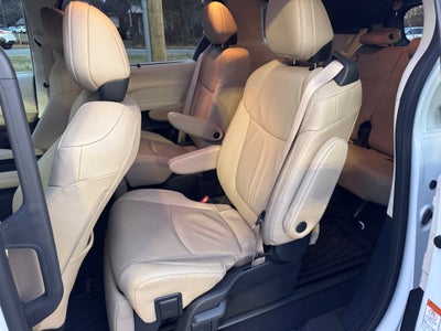 2024 Toyota Sienna Limited 7 Passenger