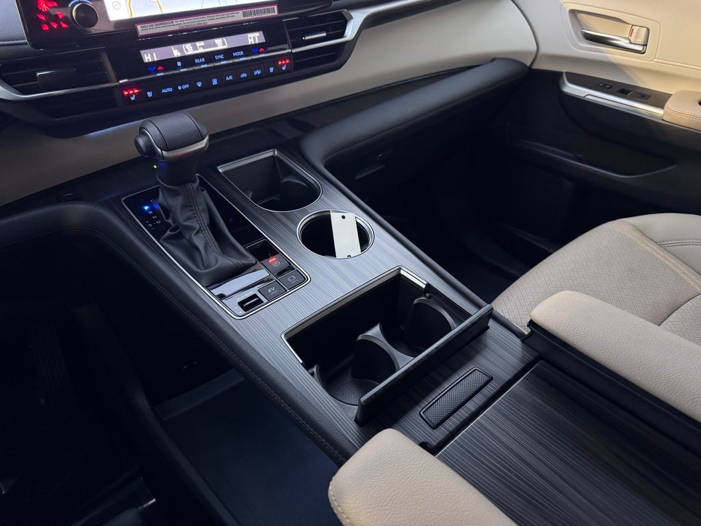 2024 Toyota Sienna Limited 7 Passenger