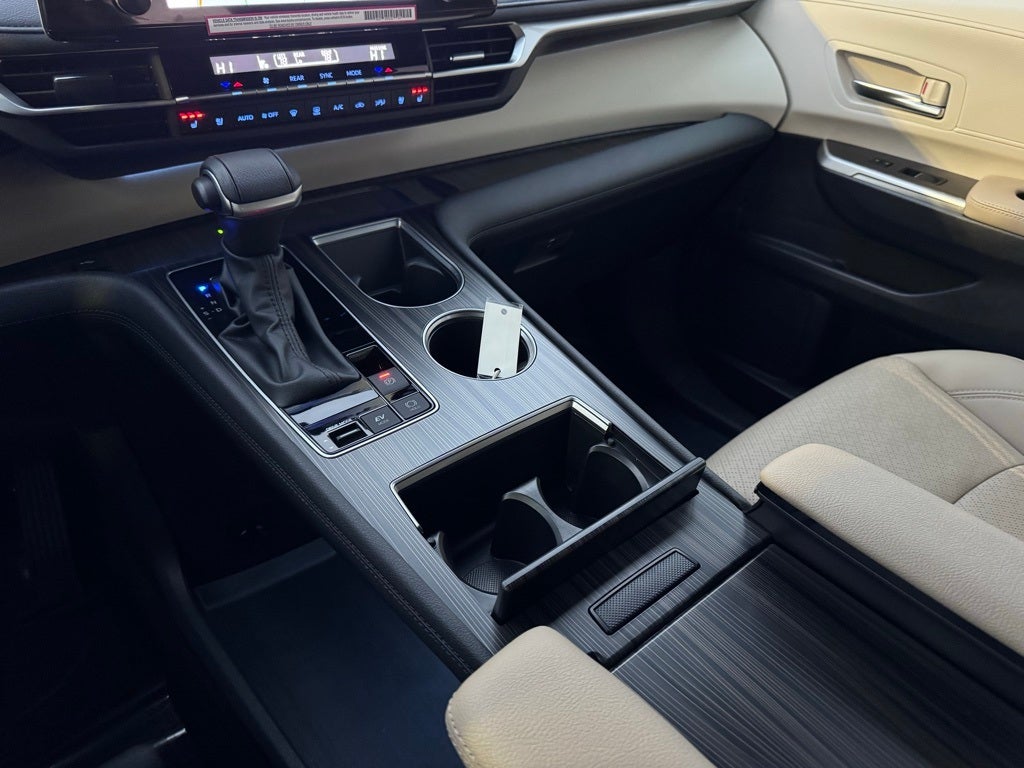 2024 Toyota Sienna Limited 7 Passenger