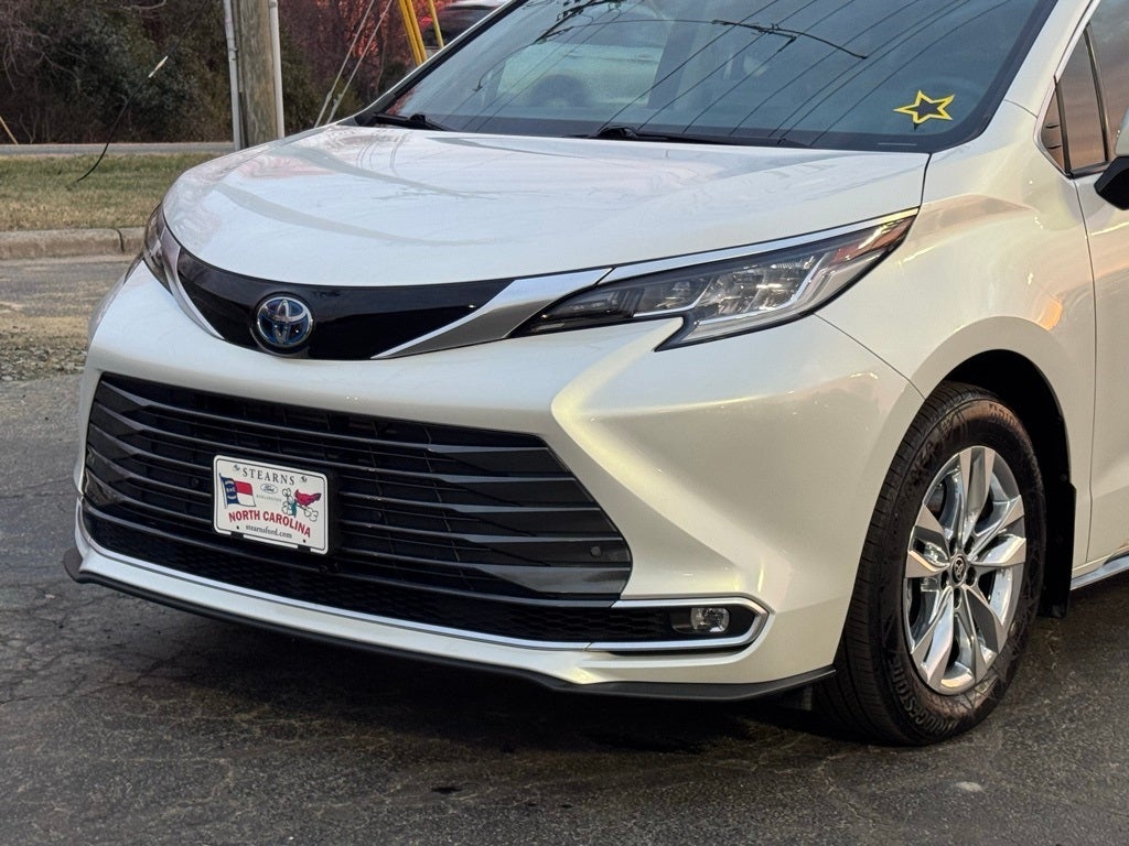 2024 Toyota Sienna Limited 7 Passenger