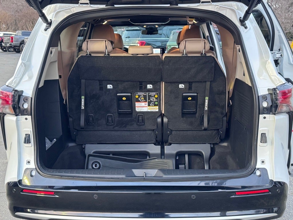 2024 Toyota Sienna Limited 7 Passenger