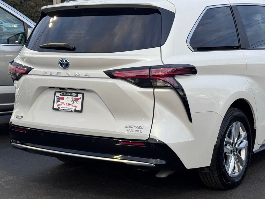 2024 Toyota Sienna Limited 7 Passenger