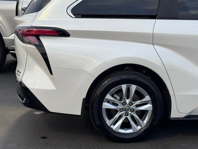 2024 Toyota Sienna Limited 7 Passenger