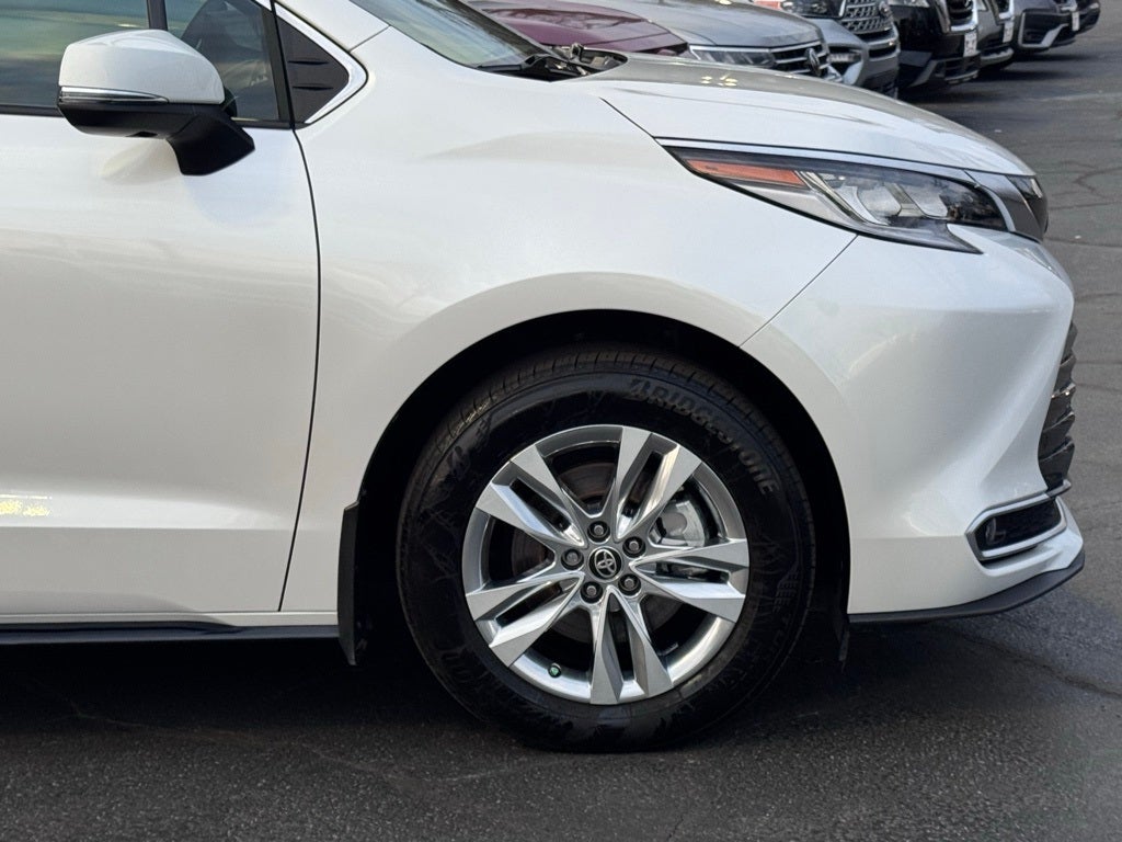 2024 Toyota Sienna Limited 7 Passenger