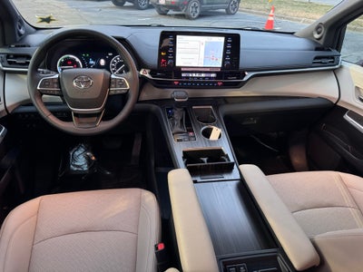 2024 Toyota Sienna Limited 7 Passenger